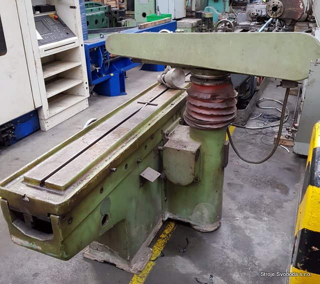 Bruska na protahovací trny STANKOIMPORT 360M (Spline Grinding Machine Stanko 360M (10).jpg)